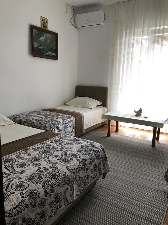 טיווט Apartments Pavicevic מראה חיצוני תמונה