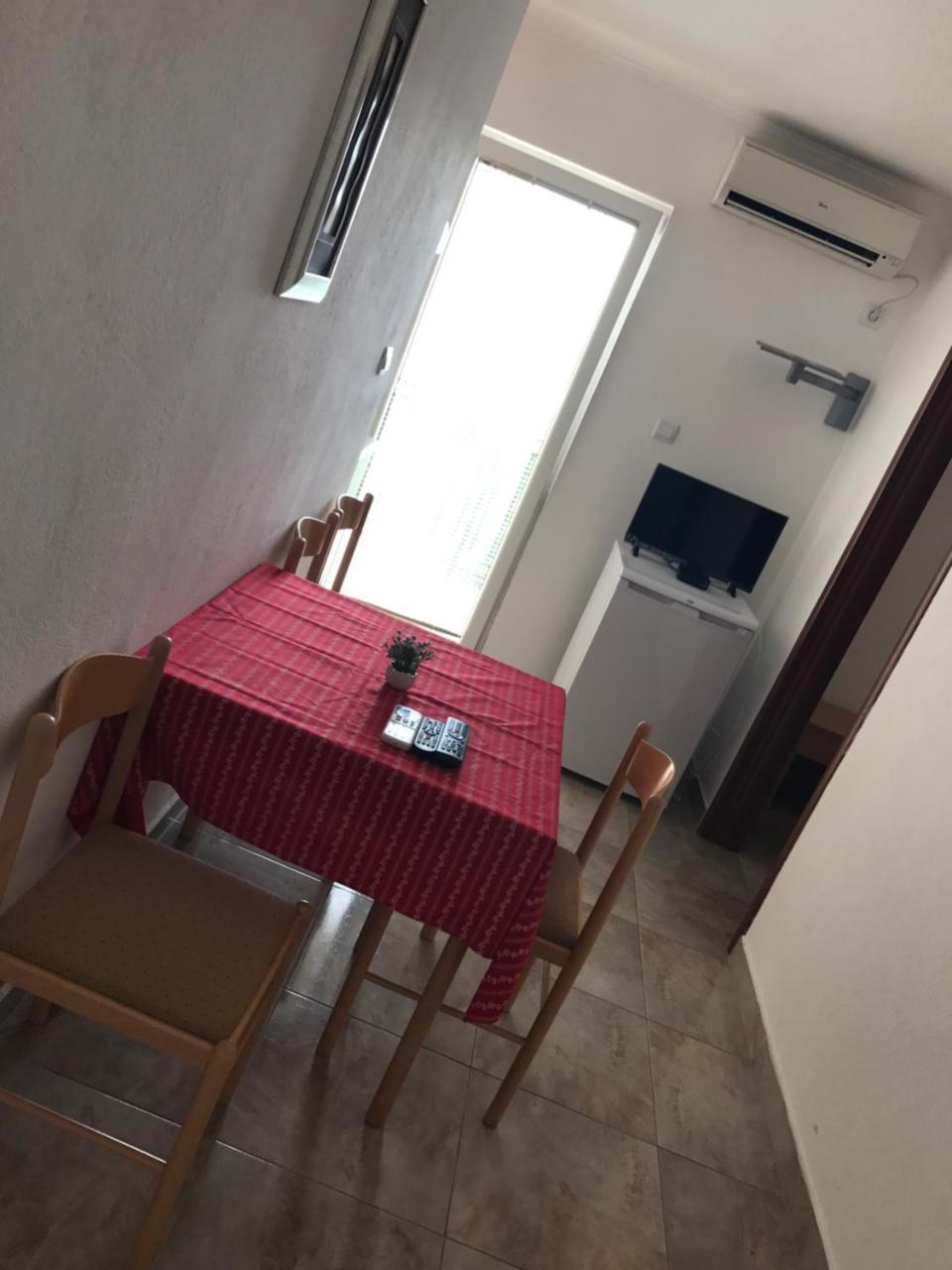 טיווט Apartments Pavicevic מראה חיצוני תמונה